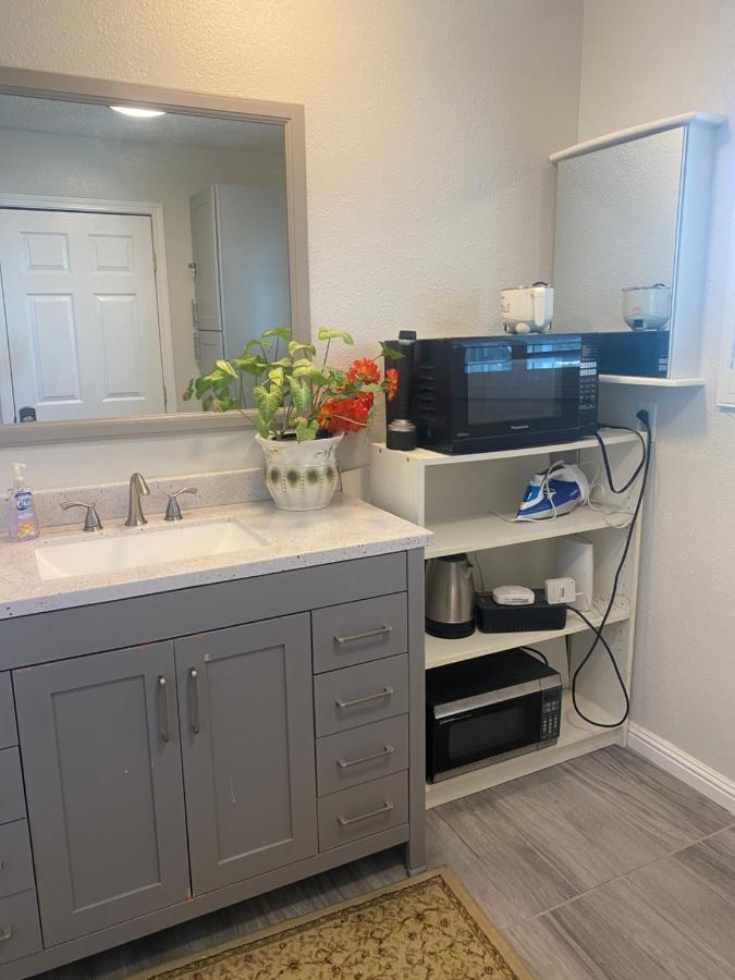 Private Room In Los Angeles With Ac, Strong Wifi, Smart Tv, Work Desk Near Sofi Stadium Exterior photo
